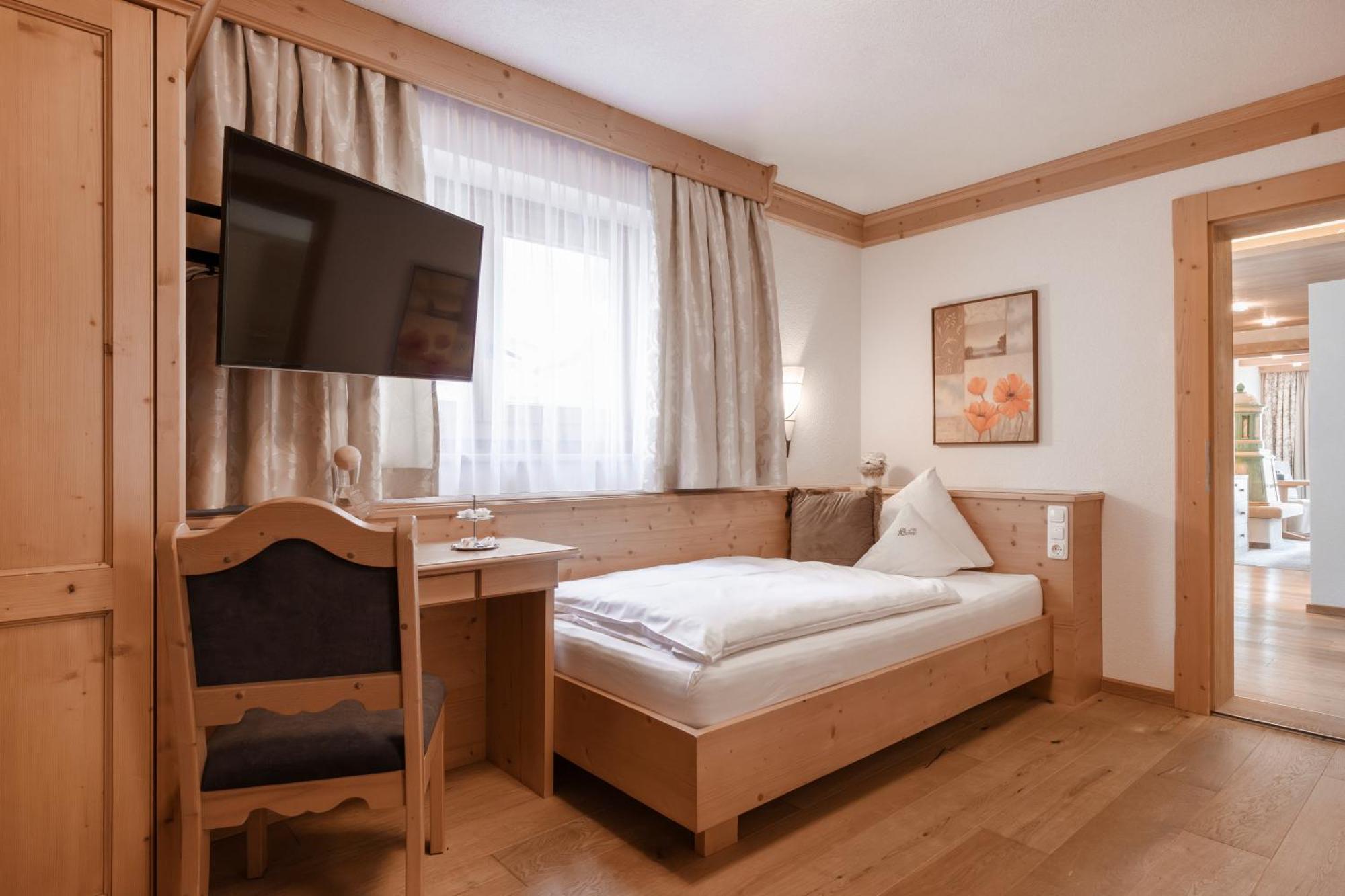 Hotel Sonne イシュグル エクステリア 写真