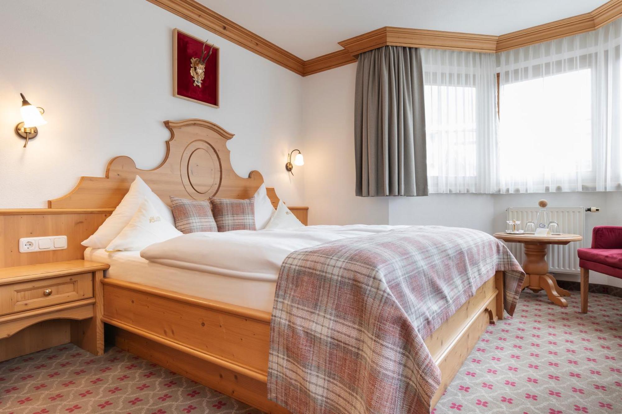 Hotel Sonne イシュグル エクステリア 写真